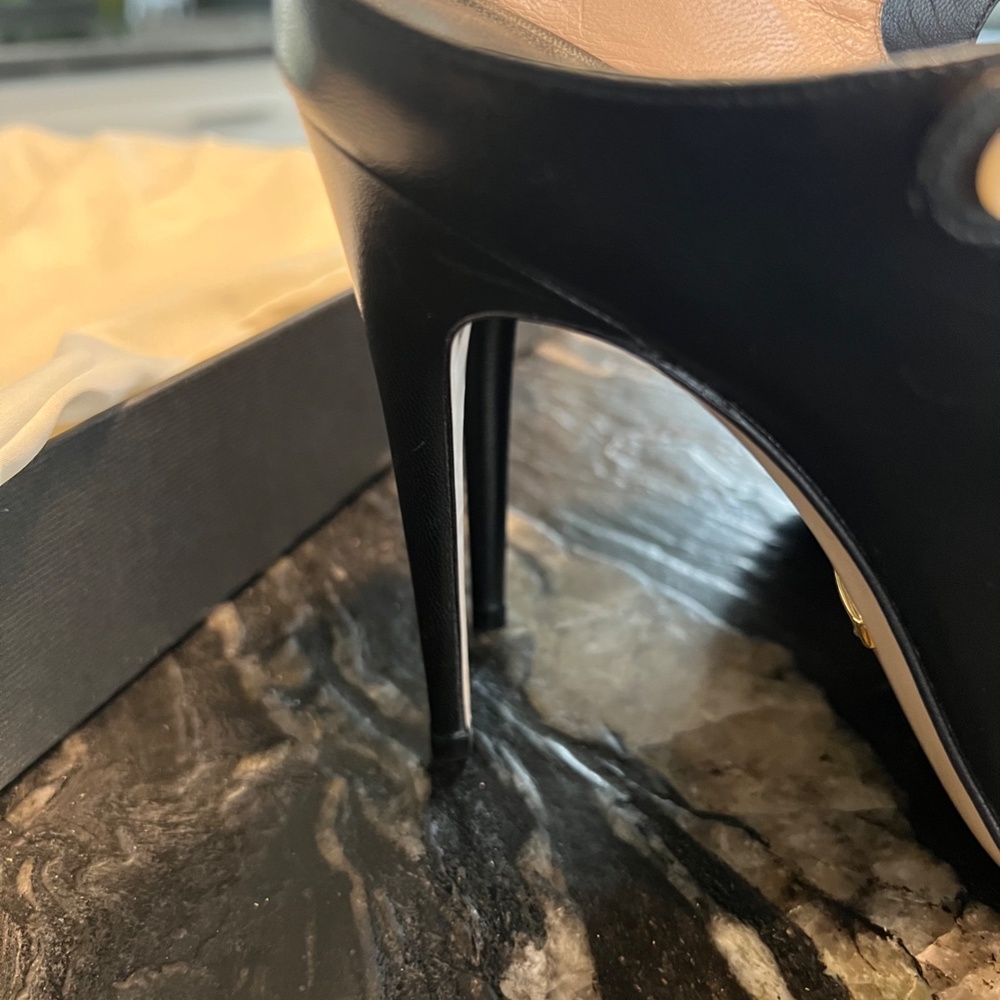 Gucci Black Leather Strappy Pointed-Toe Heels with Gold Buttons - Picture 4 of 11